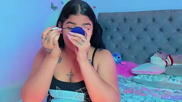 mabellfox online show from February 18, 9:31 pm