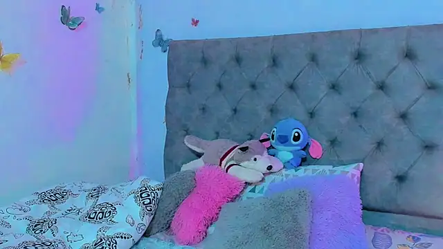 mabellfox online show from March 22, 6:47 pm