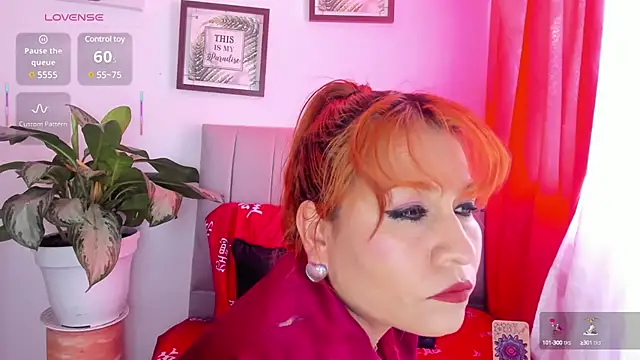 Snapshot of Victoria_Caruso chatting on March 8, 8:25 pm Victoria Caruso online show from March 8, 8:25 pm