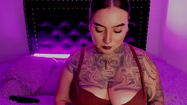 CloeeBeckam online show from February 27, 4:20 am