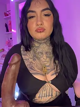 CloeeBeckam online show from November 12, 8:04 am