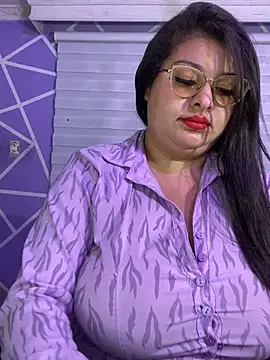 MiiaaJoness online show from February 3, 6:40 am