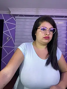 MiiaaJoness online show from May 8, 3:17 pm