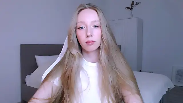 Luna insniity online show from November 8, 8:07 pm