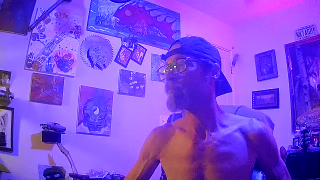 Snapshot of druetrue chatting on December 1, 9:47 am druetrue online show from December 1, 9:47 am