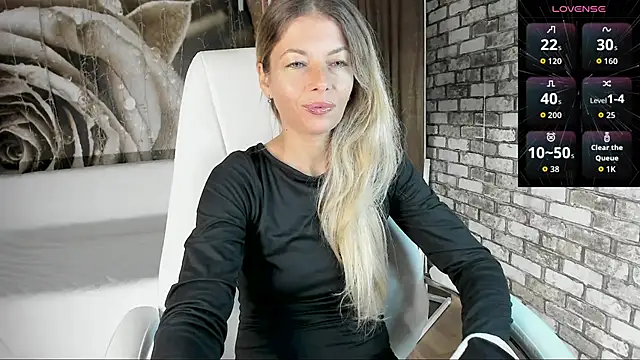 Eva Melow online show from September 19, 1:56 pm