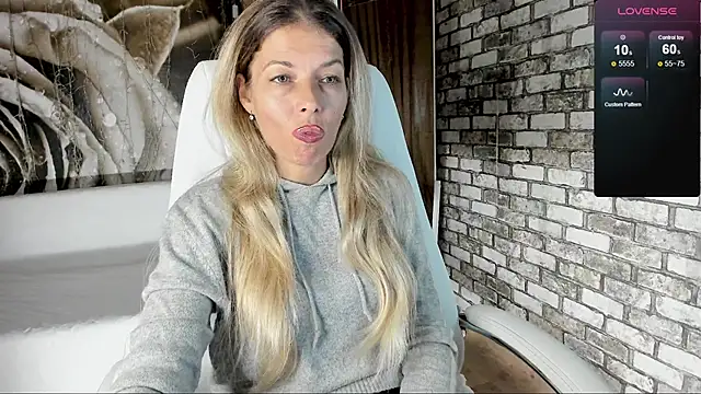 Eva Melow online show from September 27, 3:06 pm