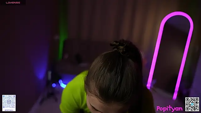 popityan1 online show from April 13, 6:08 am