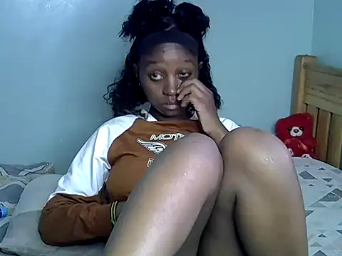 Snapshot of Enkarxx chatting on February 9, 1:56 pm Enkarxx online show from February 9, 1:56 pm