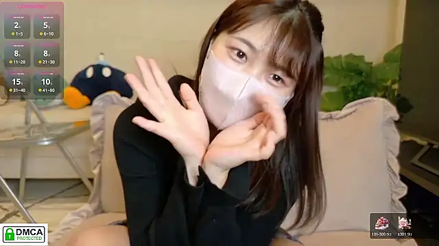 SUZU  online show from February 25, 12:15 pm