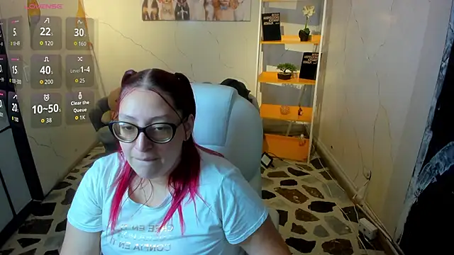 Snapshot of NiickyJones chatting on October 11, 9:02 pm NiickyJones online show from October 11, 9:02 pm