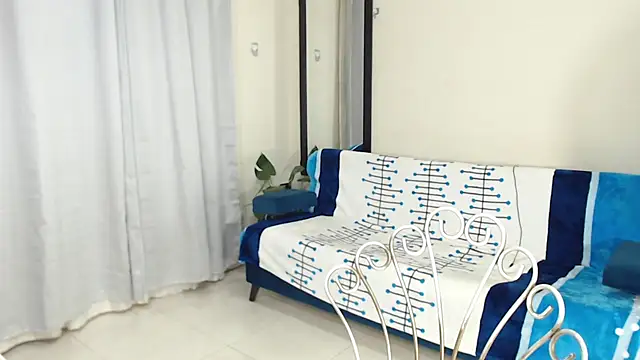 AmbarSofhia online show from February 6, 11:15 pm