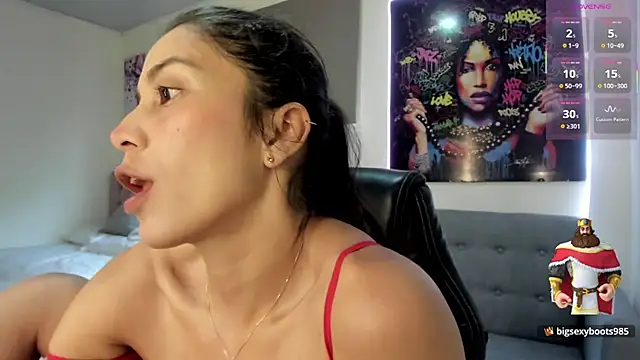 andykiuty online show from February 3, 7:08 pm