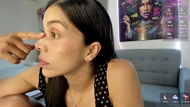 andykiuty online show from February 4, 7:31 pm