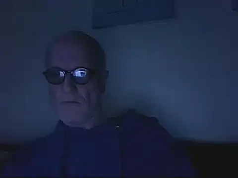 Snapshot of HornyRalfi55 chatting on December 8, 8:30 am HornyRalfi55 online show from December 8, 8:30 am