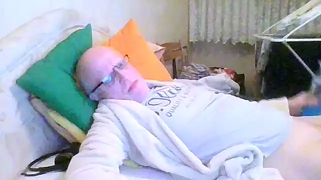 Snapshot of HornyRalfi55 chatting on March 2, 4:10 pm HornyRalfi55 online show from March 2, 4:10 pm