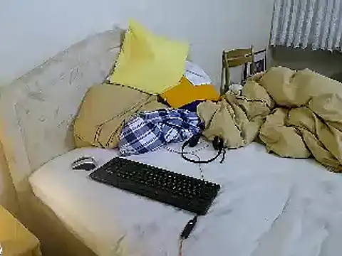 Snapshot of HornyRalfi55 chatting on March 12, 8:41 pm HornyRalfi55 online show from March 12, 8:41 pm