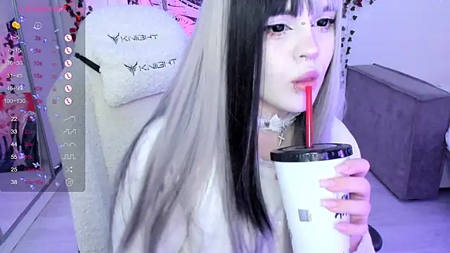 SelenaCute online show from November 14, 12:15 pm