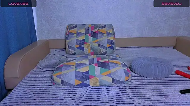 LucieHells online show from May 19, 1:33 am