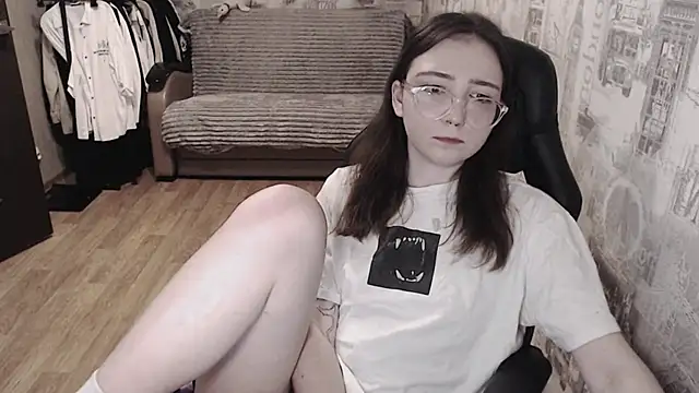 Snapshot of AmeliaKamishiro chatting on March 13, 3:06 pm AmeliaKamishiro online show from March 13, 3:06 pm