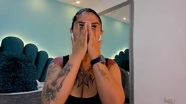 sharlott18 online show from February 26, 2:49 pm