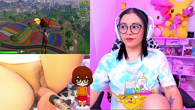 Snapshot of cinna_monroll chatting on February 10, 4:47 pm cinna monroll online show from February 10, 4:47 pm