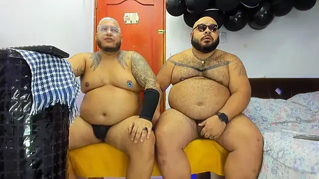 Latino bigcock online show from November 6, 12:33 am