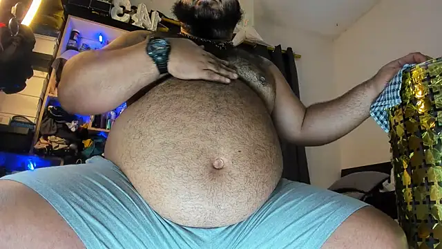 Snapshot of Latino_bigcock chatting on May 7, 8:36 pm Latino bigcock online show from May 7, 8:36 pm