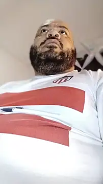 Snapshot of Latino_bigcock chatting on May 13, 12:19 am Latino bigcock online show from May 13, 12:19 am