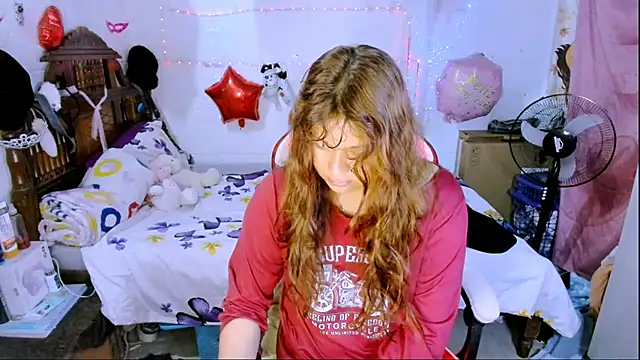 SofiaOlivares online show from November 24, 10:15 am