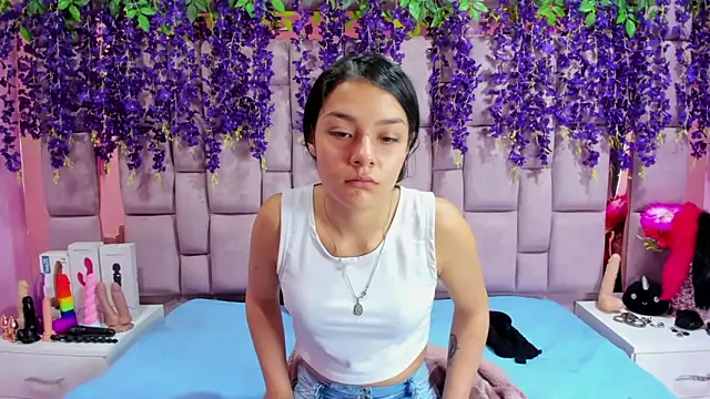 Bich Anal  online show from January 10, 1:09 pm