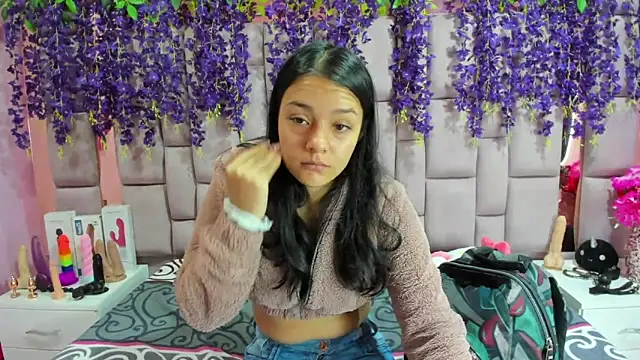 Bich Anal  online show from January 17, 1:24 pm