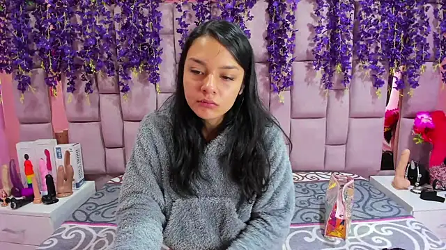 Bich Anal  online show from January 23, 1:13 pm