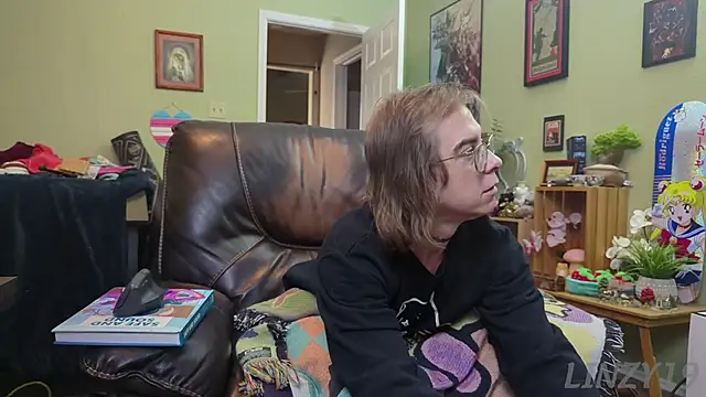 Linzy 19 online show from January 21, 5:41 pm