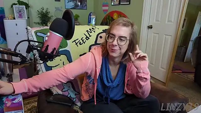 Linzy 19 online show from March 11, 3:02 pm