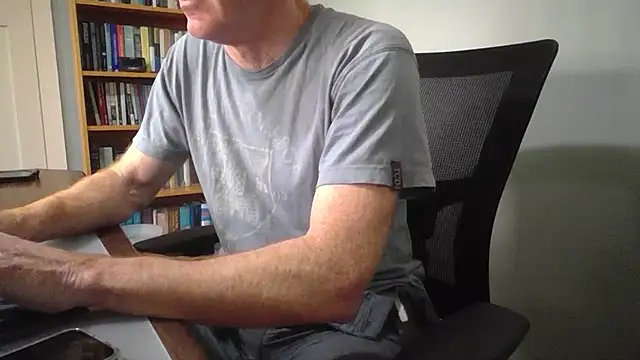 jiggy77777 online show from January 18, 11:08 pm