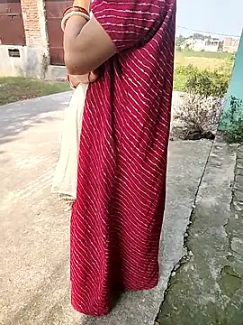 COUPLLE VILLAGE online show from November 8, 6:24 am