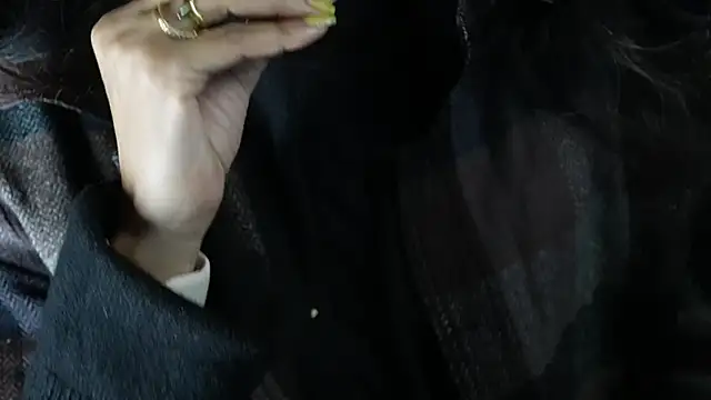 -AyeshaSinghania- online show from December 27, 10:12 am