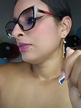 Snapshot of Alizon_1 chatting on June 26, 8:02 pm Alizon 1 online show from June 26, 8:02 pm