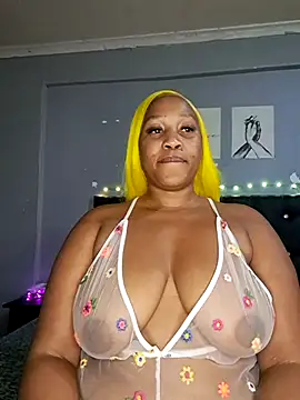Snapshot of Toya_P chatting on July 9, 12:20 pm Toya P online show from July 9, 12:20 pm