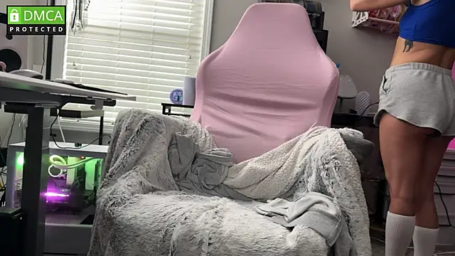 Cosmic Rose online show from October 26, 2:23 pm