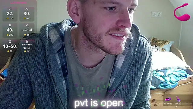 Snapshot of Love_Bert chatting on October 23, 12:37 pm Love Bert online show from October 23, 12:37 pm