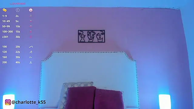 Snapshot of charlotte_kisss chatting on January 9, 8:01 pm charlotte kisss online show from January 9, 8:01 pm