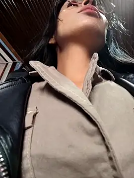 Astrid-- online show from March 13, 3:07 pm