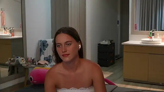 HarleyDeess online show from July 6, 8:11 pm