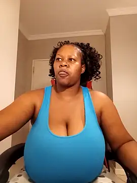 bustylisa1983 online show from February 15, 2:22 pm