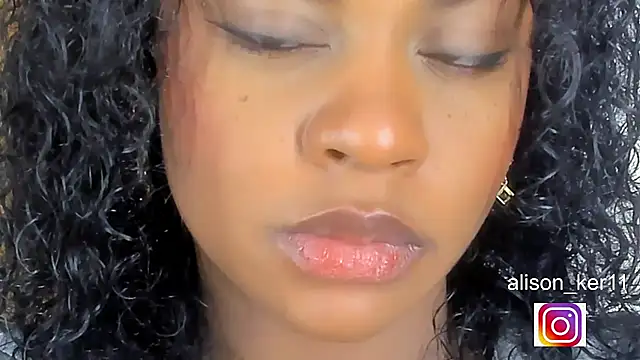 alison-ker3 online show from May 26, 6:42 am