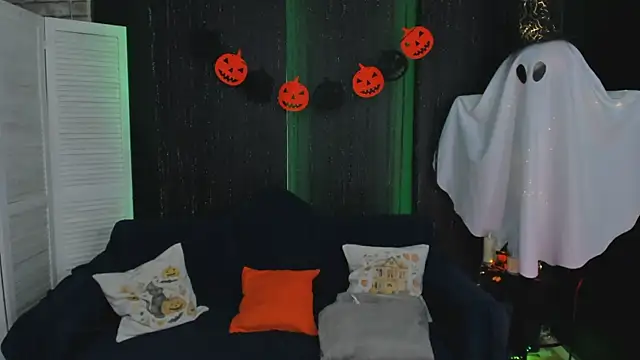 SarahCoksss online show from October 28, 1:20 am