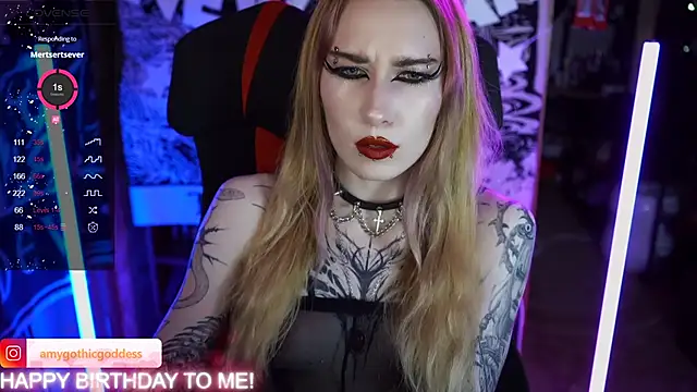 amywhitenessxx online show from December 31, 6:13 pm