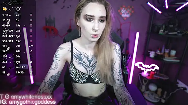 amywhitenessxx online show from May 12, 12:02 pm